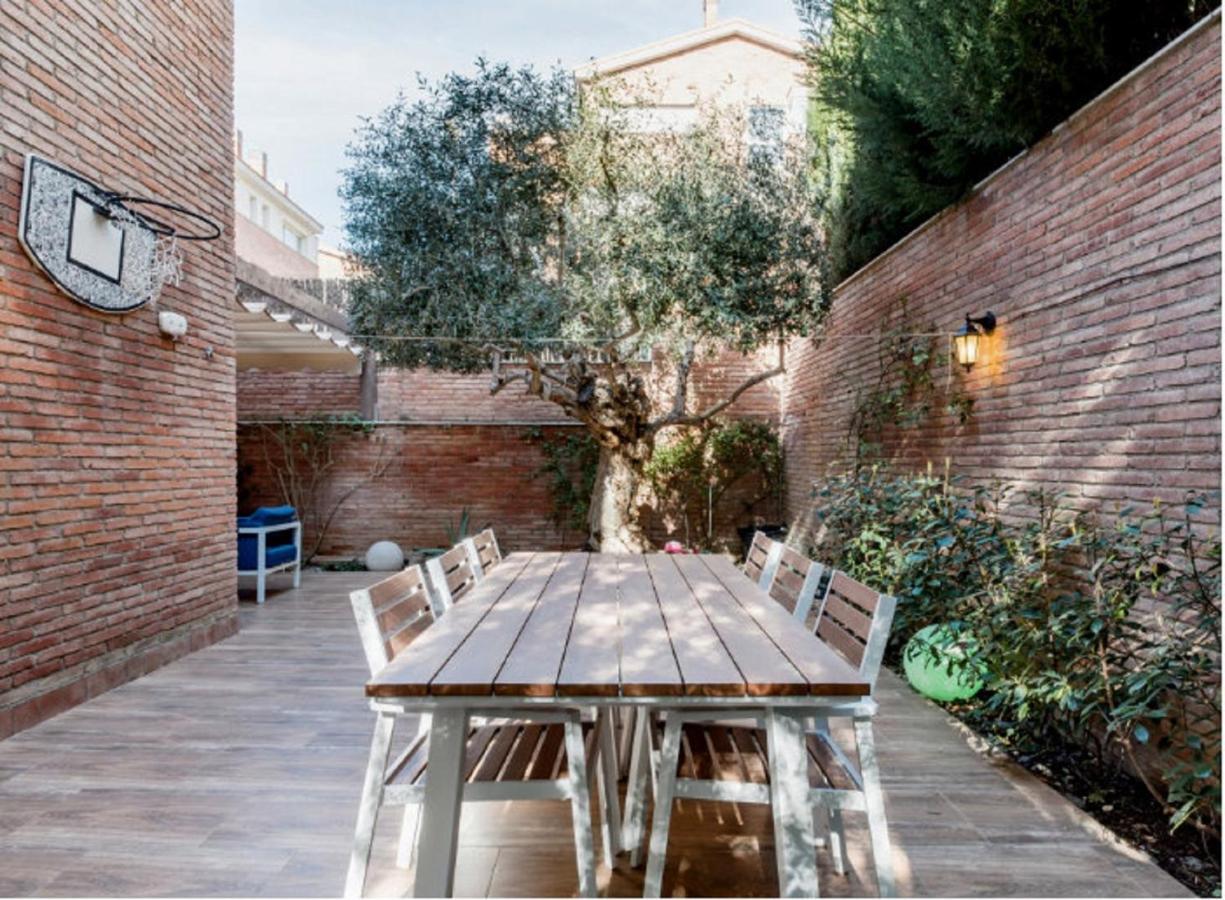 Bonito Duplex Con Piscina En Barcelona&Playa Apartment Tiana Exterior photo